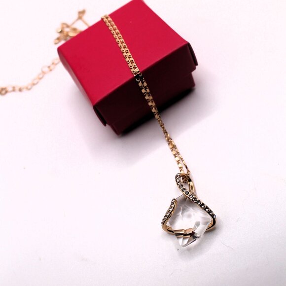 Avon Pavé Wrapped Crystal Necklace NIB - Picture 1 of 6
